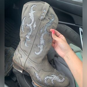 Dark Grey Sparkly Cowgirl Boots